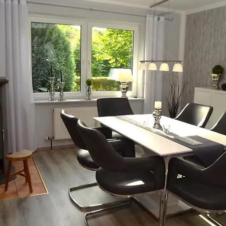 Nikki 35528 בית נופש Uplengen